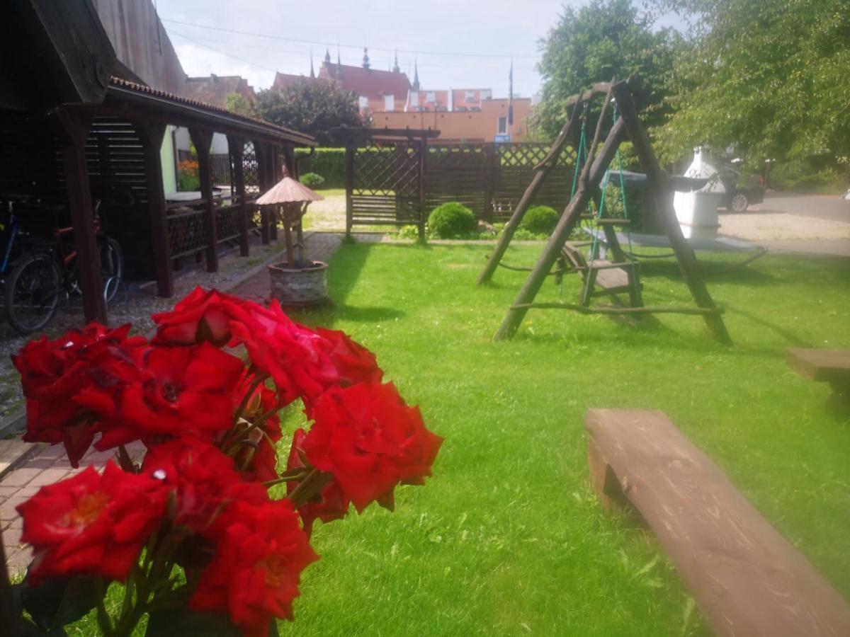 Pokoje Goscinne Ewa Nowicka Frombork Exteriör bild